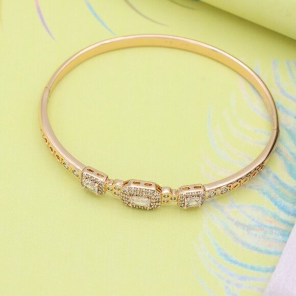 Elegant Rose Gold Bangle with Rectangle and Round Stone Design, XPBL0518 - Picture 3 of 12